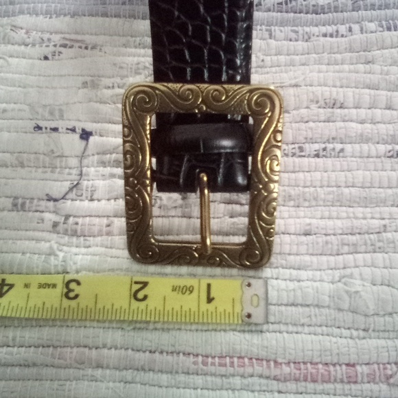 Lake Shore Drive Black Gater Bronze Scrollwork Buckle Belt - Picture 16 of 16